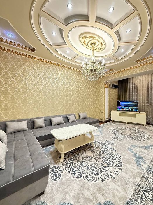 Продаётся  2-комнатная квартира. Высокопотолочный  дом. TL