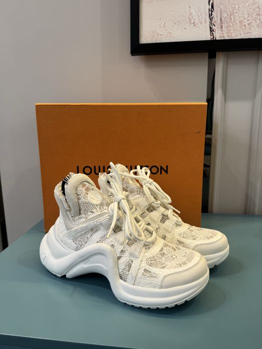 Новые белые летние кроссовки Louis Vuitton