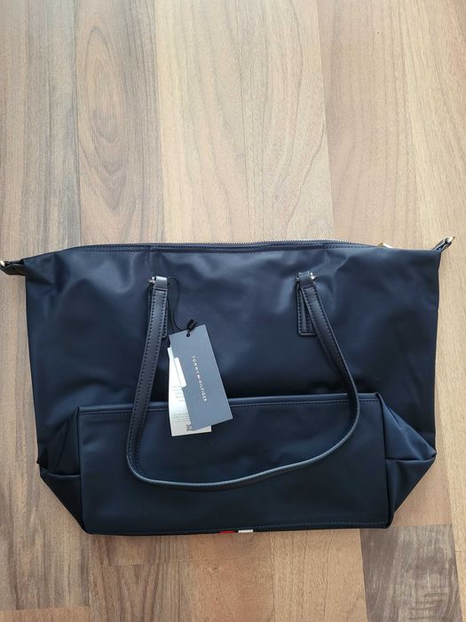 Дамска чанта Tommy Hilfiger