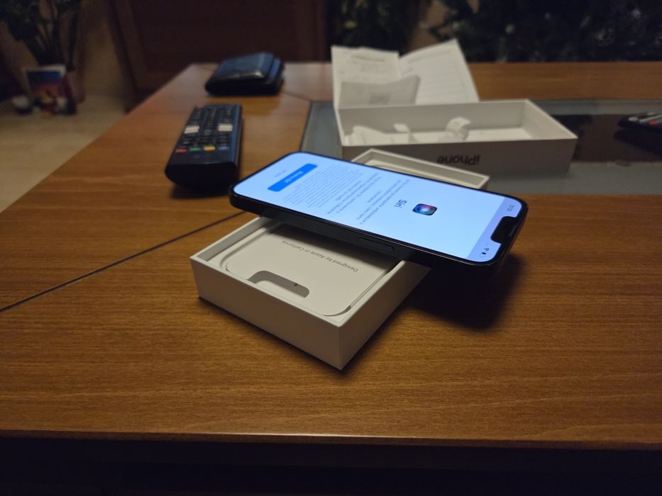 Продавам iPhone 13