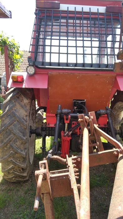 Vând Tractor U650