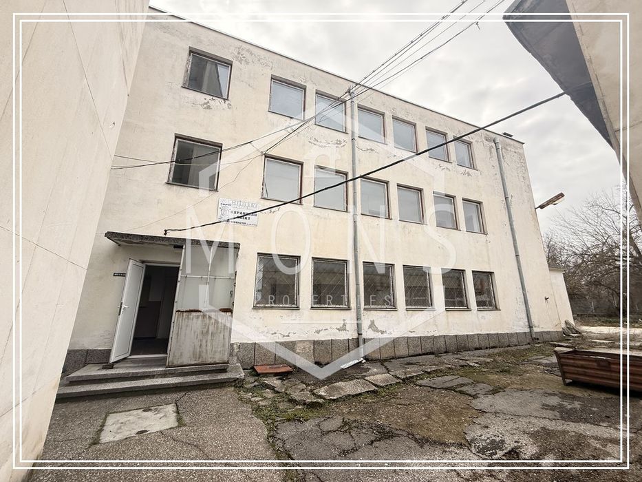 Магазин в Габрово, област-гр.Севлиево площ 372 цена 155000