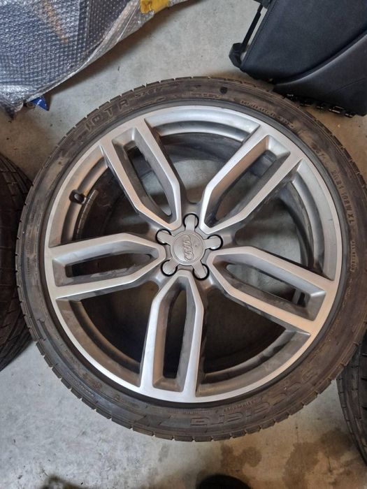 Джанти със гуми Audi SQ5  255/40/21