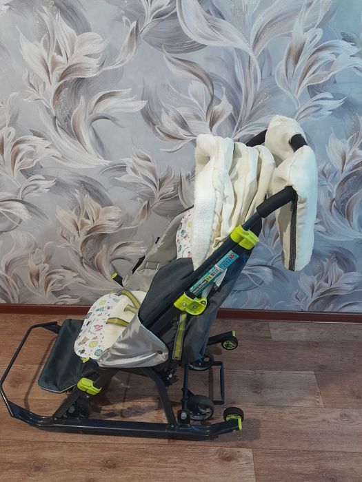 Продам сани- коляска