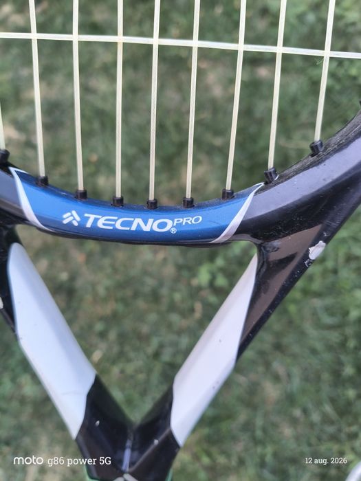 Racheta de tenis din gama Tecnopro