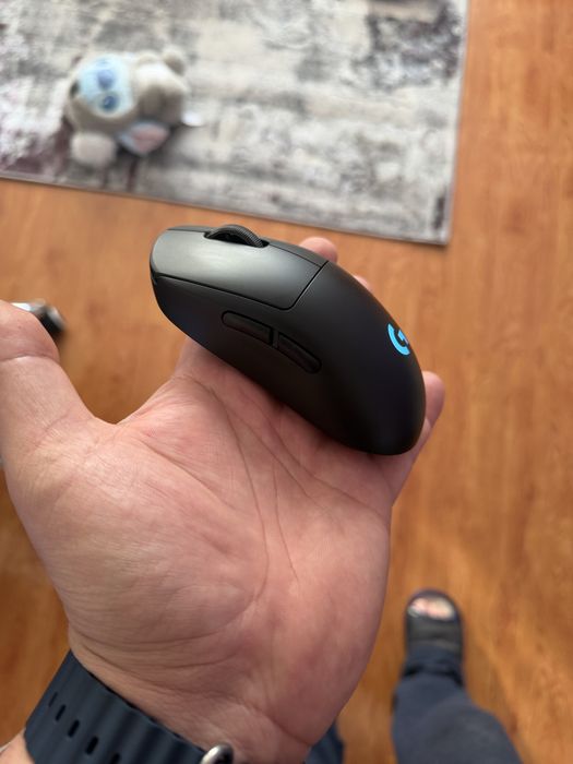 Mouse Gaming Logitech Pro 2 lightspeed negru si alb