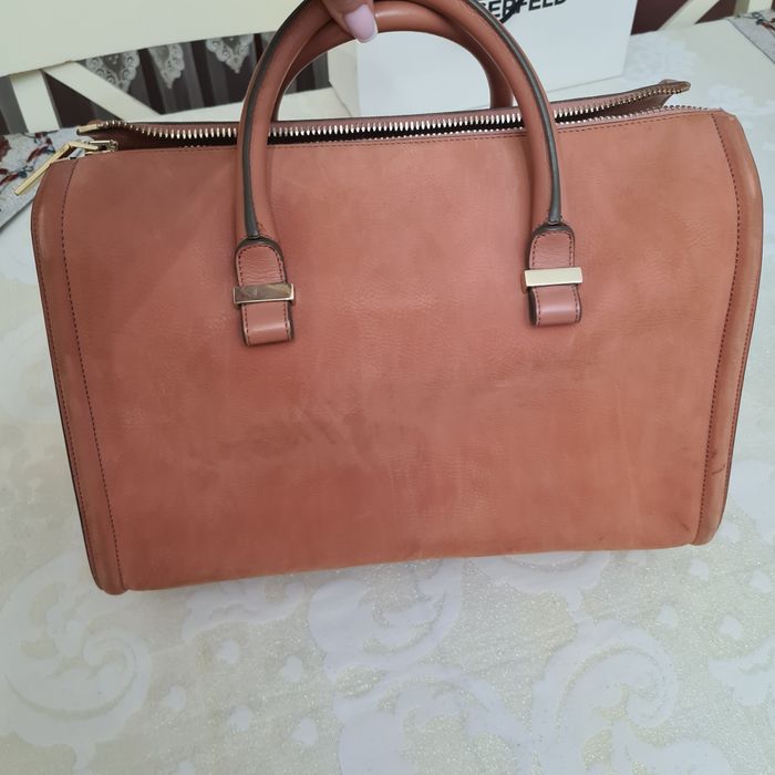 Роскошная сумка от Victoria Beckham