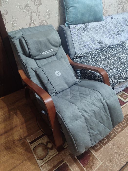 Продатся массажное кресло-качалка