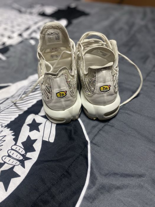 Продавам дамски маратонки Nike 44 номер