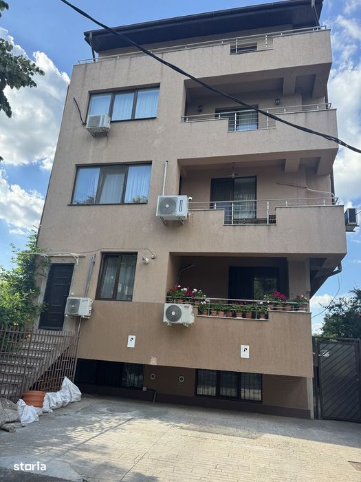 Vânzare garsonieră spațiu comercial cu intrare separată din strada