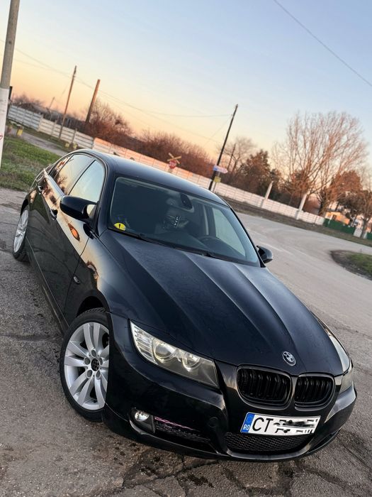 Vând BMW E90 facelift