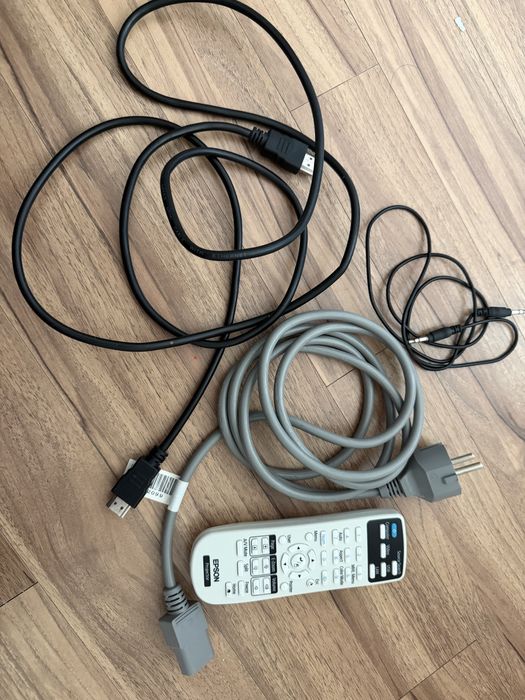 Проектор epson eb-s04