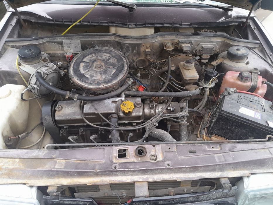 Ваз 21099 машина сотилади