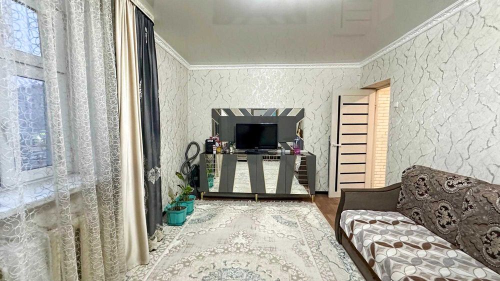 Продам 4х ком Жастар Данил Империя