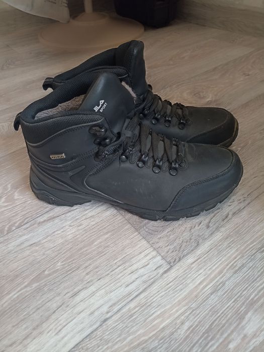 Кроссовки зимние