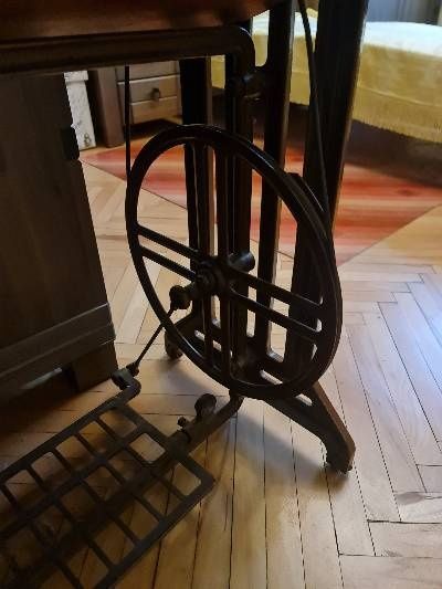 Крачна шевна машина Minerva