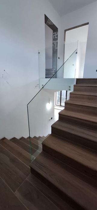 Balustrade din sticlă