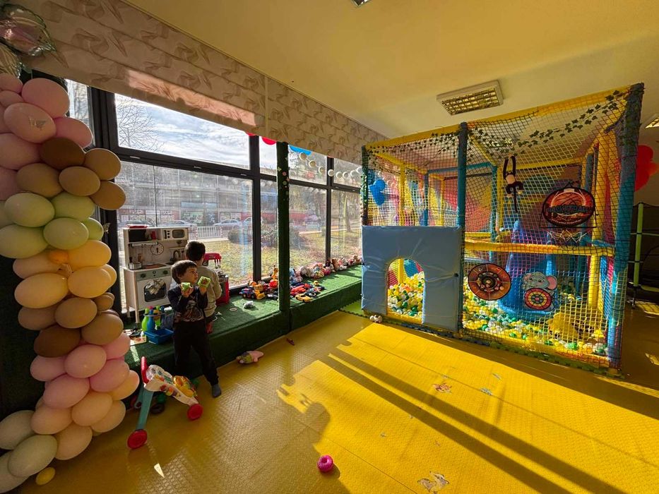 Детски кът, Плейнграунд, Оборудване за детски