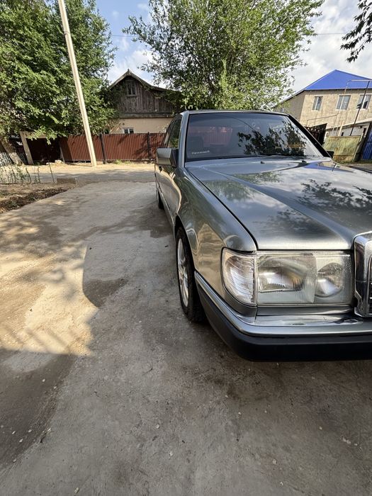 Mersedes benz w124
