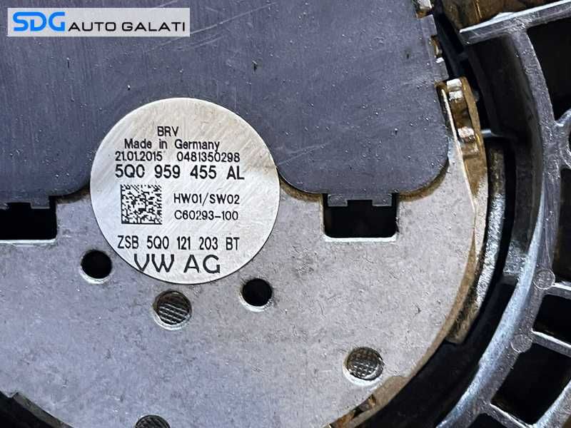 Ventilator Electroventilator Skoda Octavia 3 1.6 TDI CLHA CLHB CRKB CXXB DBKA 2013 - 2017 Cod 5Q0121203BT 5Q0121207H 5Q0121205 [AV0826]