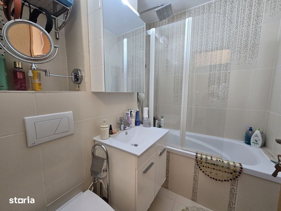 Ap. 2cam,dec,renovat total,et.5,bl.reabilitat,1 min distanta metrou.