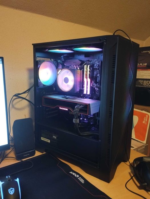 2k гейминг компютър Ryzen+Radeon+2k монитор