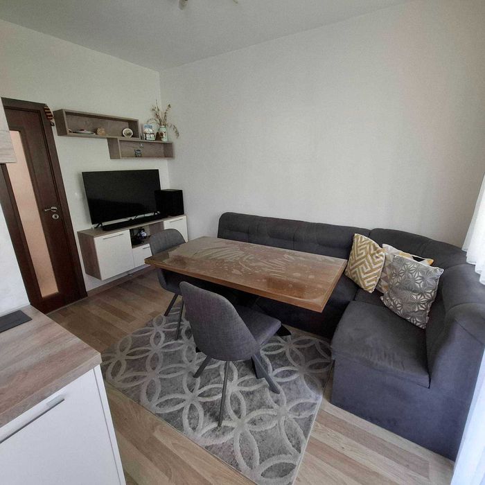 Продава се Тристаен апартамент в Варна, Възраждане 1 - 74 кв.м за 2325 €/кв.м - Снимка #1
