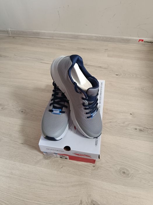 Маратонки Скечърс