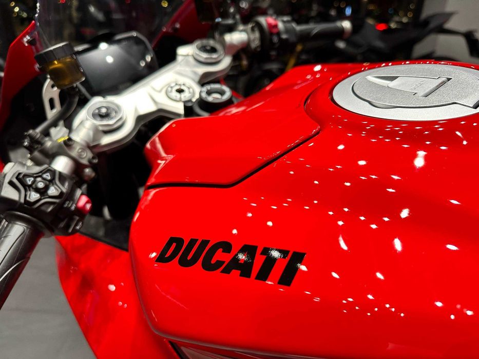 Мотоцикл Ducati Panigale V2
