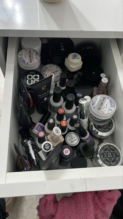 Продам всё для маникюра