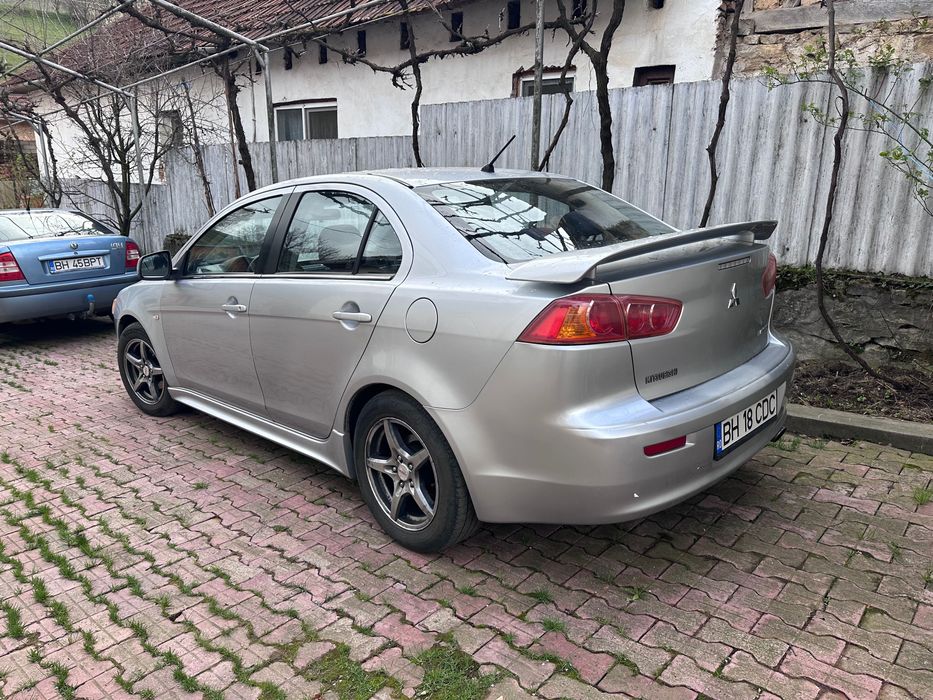 Mitsubishi Lancer
