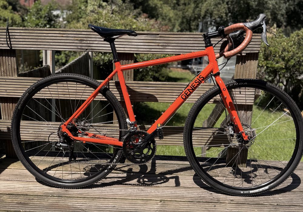Genesis cad10 Gravel bike
