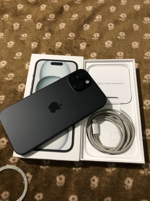 Продам iPhone 15