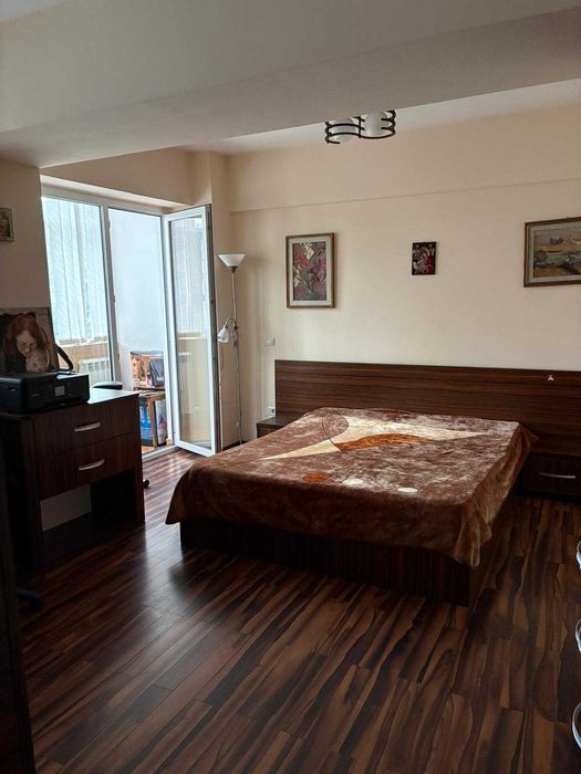 apartament 3 camere bloc nou