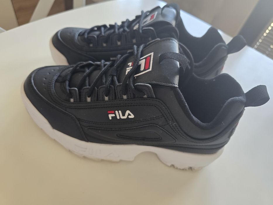 Маратонки FILA размер 42