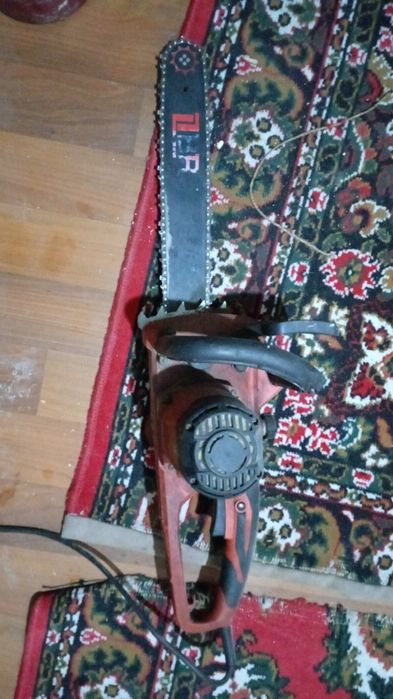 Продам электропилу