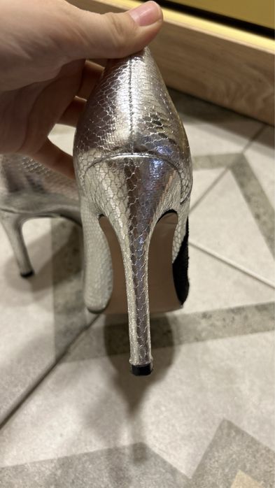 Туфли-лодочка срочно