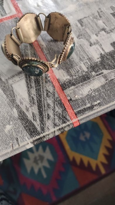 БГ. Възрожденска гривна