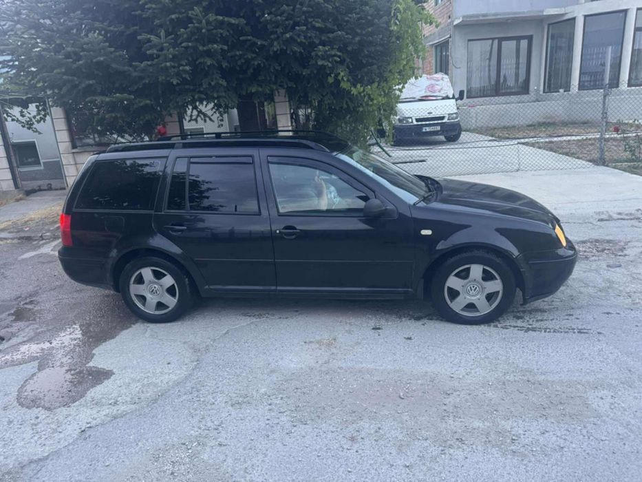 Продавам Фолцваген бора