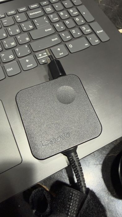 Ноутбук lenovo сатылады