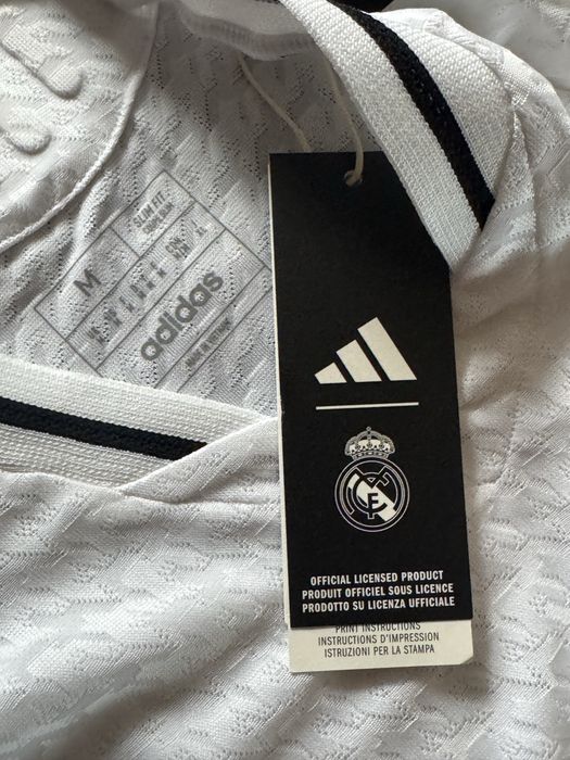 Оригинален екип на Real Madrid