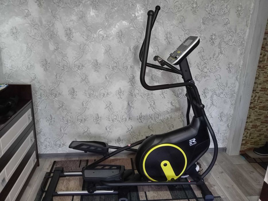 Продам Тренажер эллептический