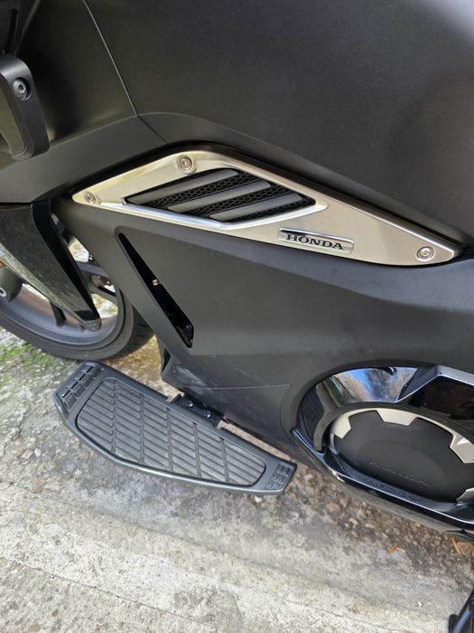 Honda NM4 Vultus DCT 2015  13 500 км 9 100 EUR