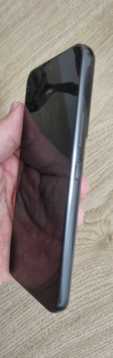 Samsung S22 garanție 12 luni