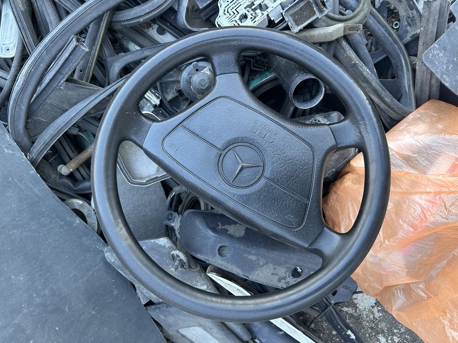 Продам руль от мерс w124