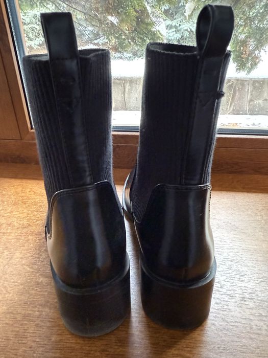 Женские ботильоны черные Zara
