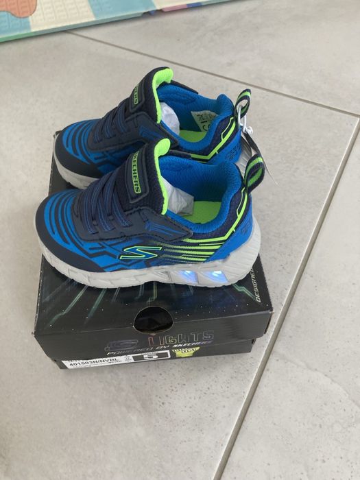 Детски светещи обувки Skechers 21 номер