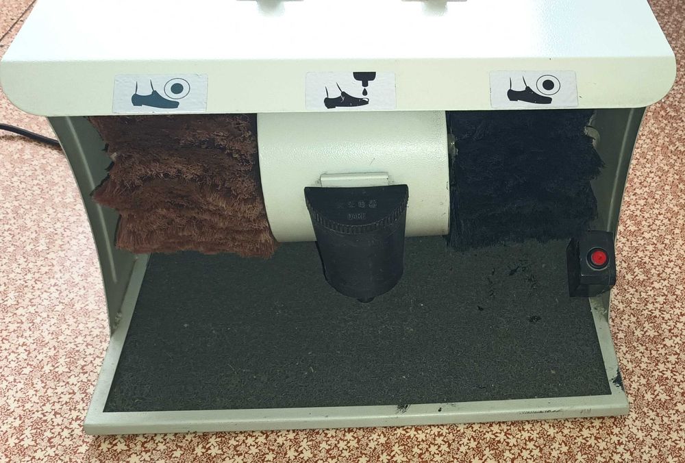 Машинка для чистки обуви