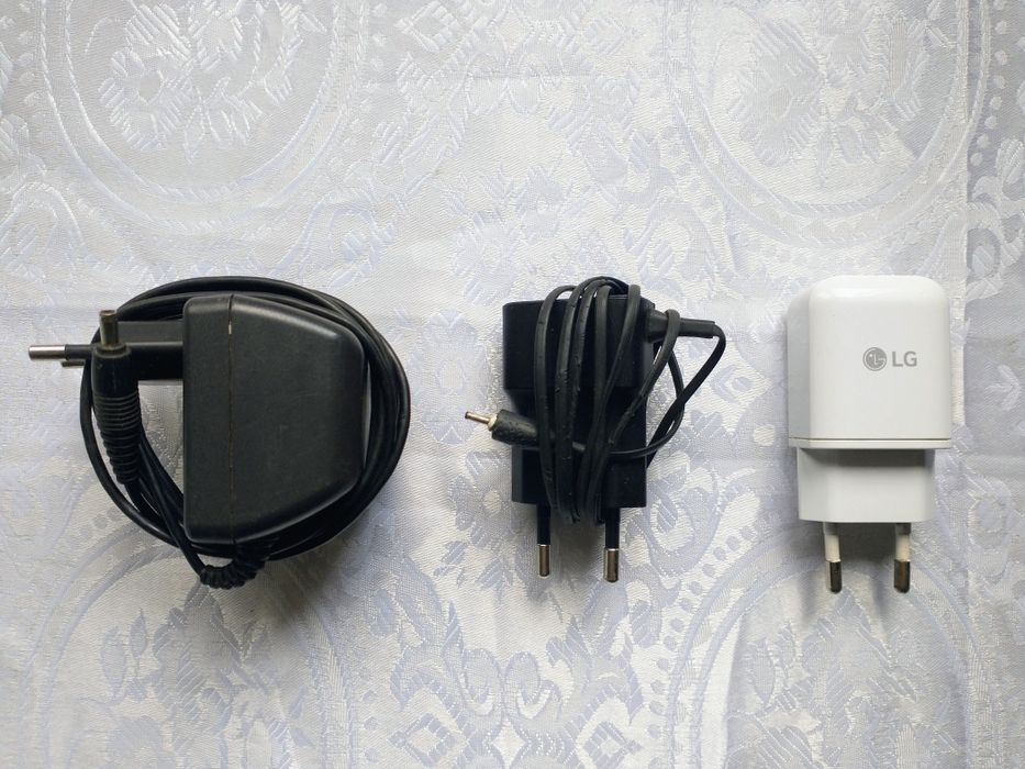 Baterii și încărcătoare originale Nokia, încărcător LG