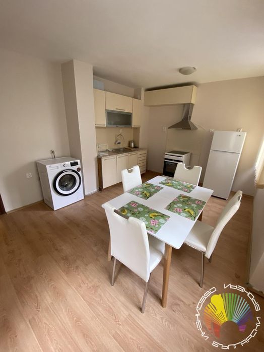 Дава се под наем Тристаен апартамент в Бургас, Център - 120 кв.м за 765 € - Снимка #5